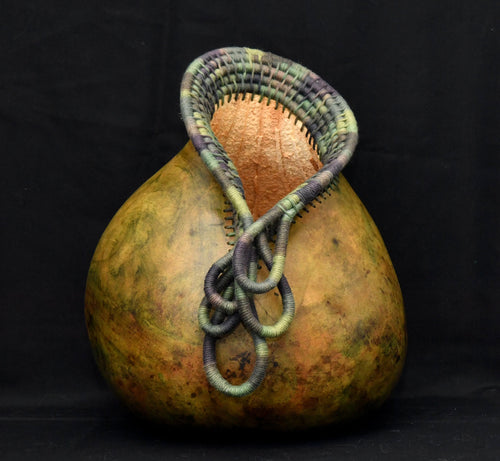 Gourd vessel