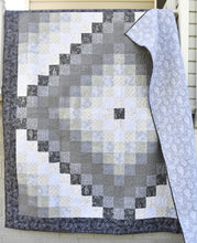 Load image into Gallery viewer, King Quilt