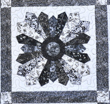 Load image into Gallery viewer, Full/Queen Quilt