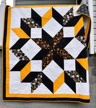 Load image into Gallery viewer, Full/Queen quilt