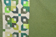 Load image into Gallery viewer, Full/queen Quilt