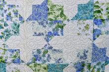 Load image into Gallery viewer, Full/queen quilt