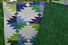 Load image into Gallery viewer, Full/queen quilt