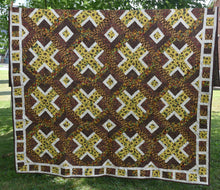 Load image into Gallery viewer, Full/queen quilt