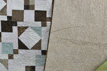 Load image into Gallery viewer, Full/queen quilt