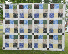 Load image into Gallery viewer, Christmas throw quilt
