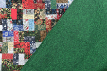 Load image into Gallery viewer, Christmas throw quilt
