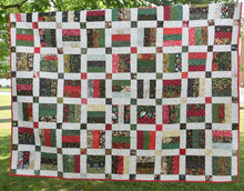 Load image into Gallery viewer, Christmas throw quilt