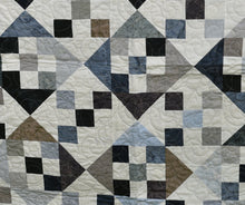 Load image into Gallery viewer, Twin quilt