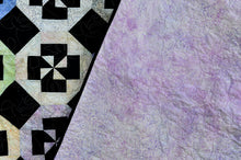 Load image into Gallery viewer, Full/queen quilt