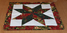 Load image into Gallery viewer, Holiday table runner