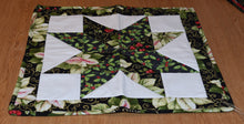 Load image into Gallery viewer, Holiday table runner