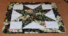 Load image into Gallery viewer, Holiday table runner