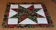 Load image into Gallery viewer, Holiday table runner