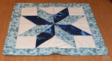 Load image into Gallery viewer, Holiday table runner