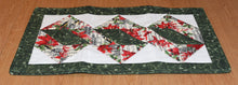 Load image into Gallery viewer, Holiday table runner