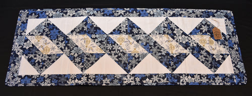 Holiday table runner