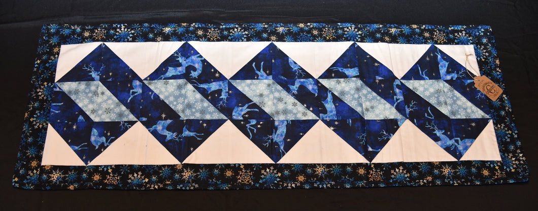 Holiday table runner