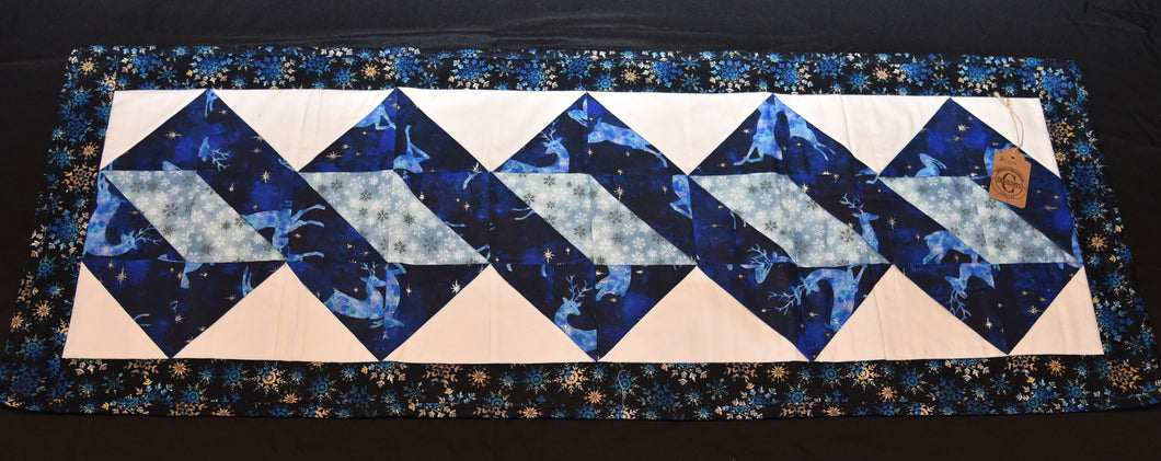 Holiday table runner