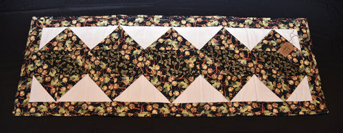 Holiday table runner