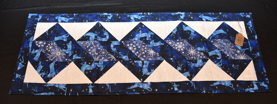 Holiday table runner