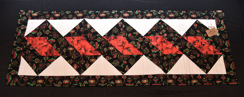 Holiday table runner