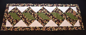 Holiday table runner
