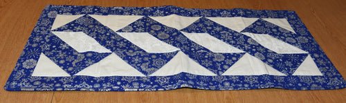Holiday table runner