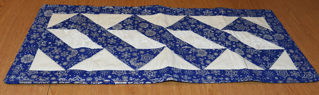 Holiday table runner
