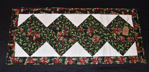 Holiday table runner