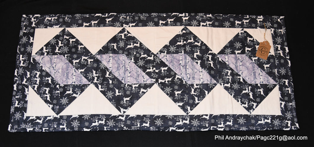Holiday table runner