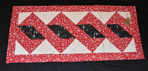 Holiday table runner