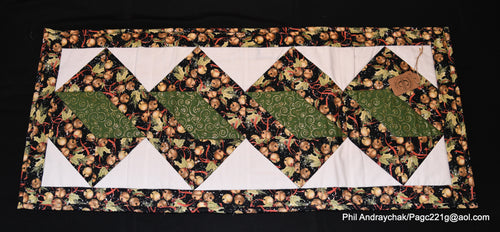 Holiday table runner