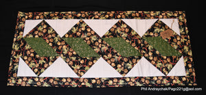 Holiday table runner