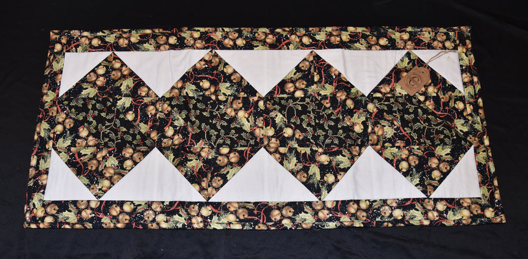 Holiday table runner