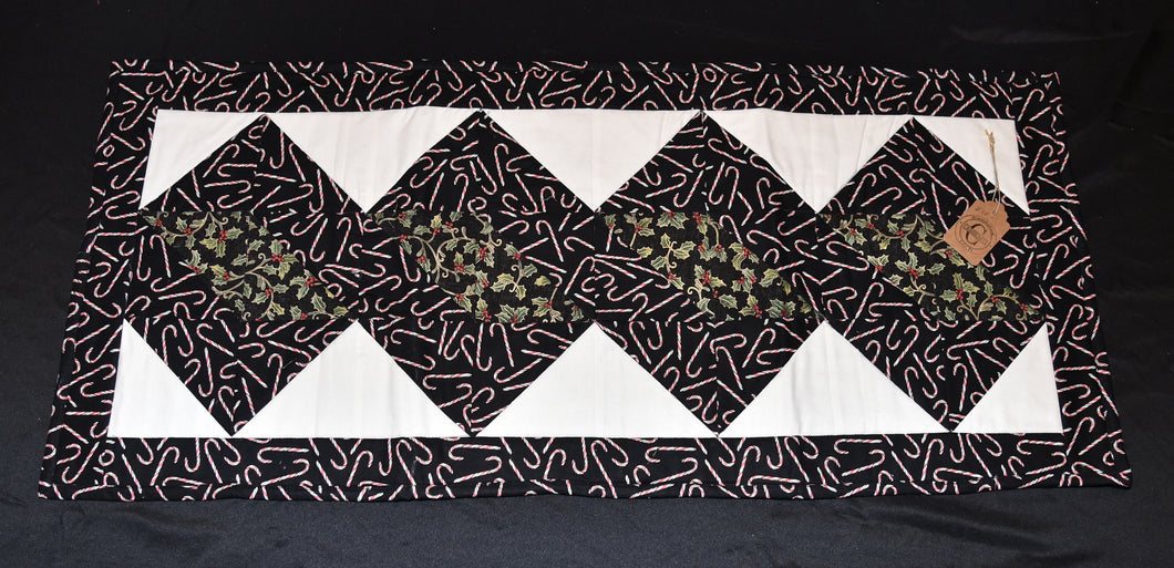 Holiday table runner