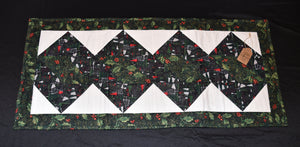 Holiday table runner