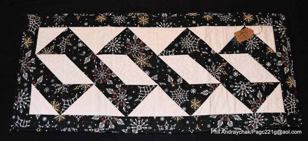 Holiday table runner