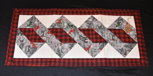 Holiday table runner