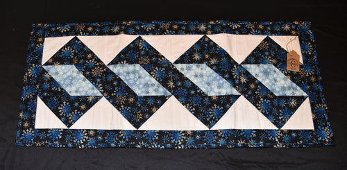 Holiday table runner