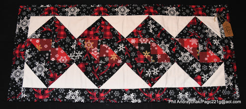 Holiday table runner