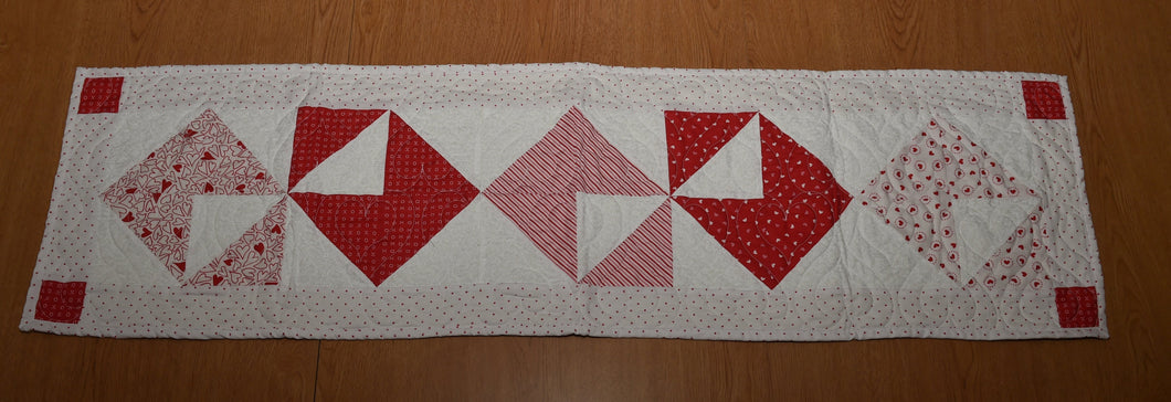 Table runner