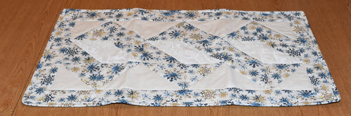 Holiday table runner