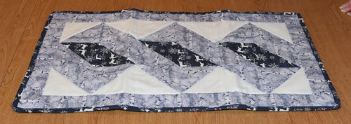 Holiday table runner