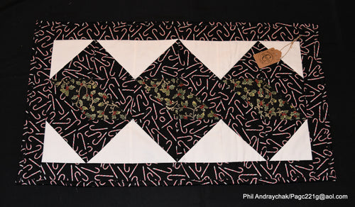 Holiday table runner