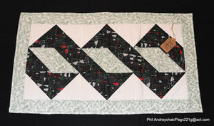 Holiday table runner
