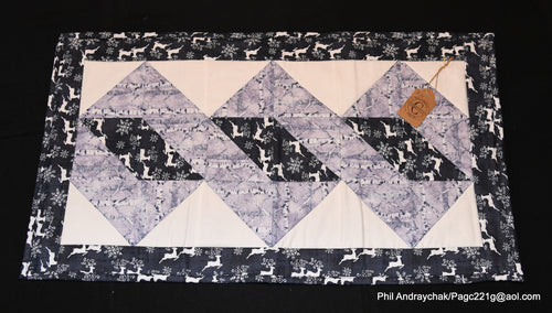 Holiday table runner