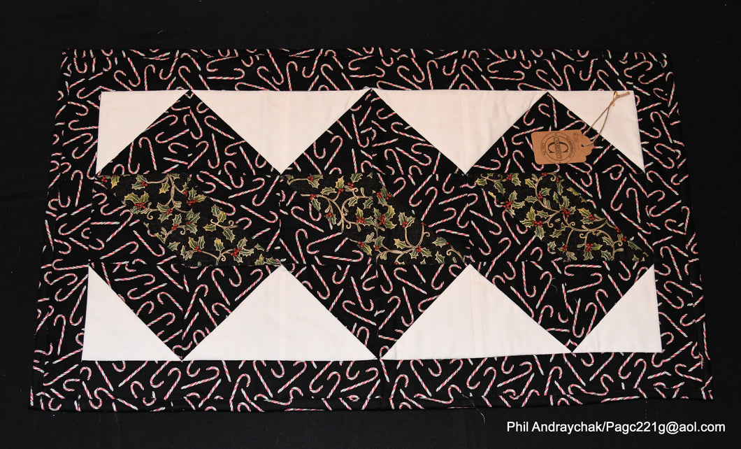 Holiday table runner