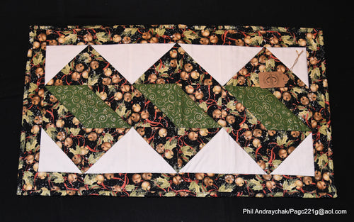 Holiday table runner