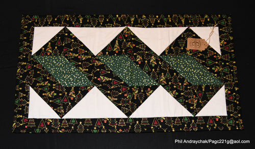 Holiday table runner